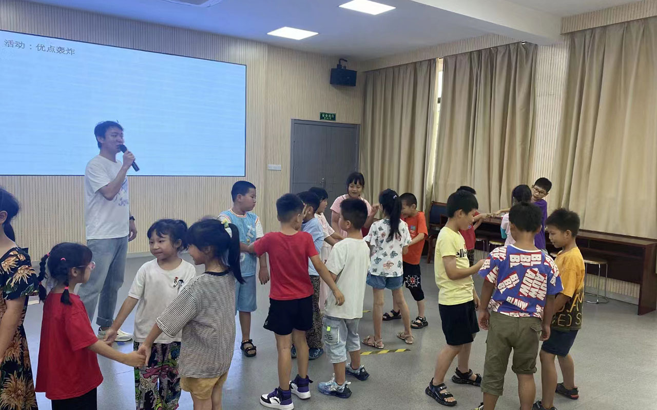 广汉龙观乡中心学校